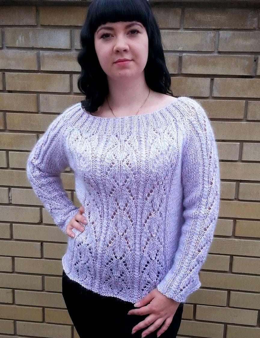 Free Knitting Patterns - Raglan Pullover with Lace Pattern