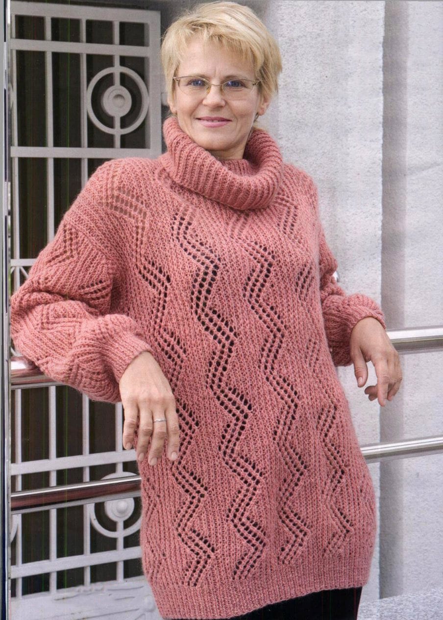 Free Knitting Patterns - Oversized Sweater with Lace English Rib