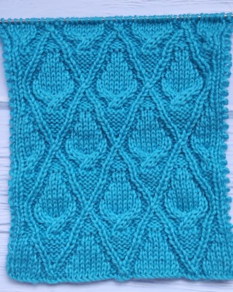 Diamond cable pattern