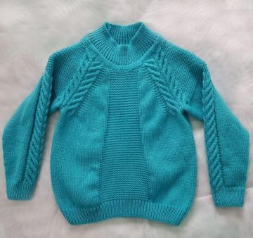 Girl's Raglan Pullover