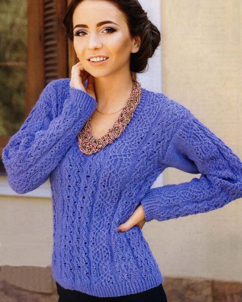Pullover in Lace Pattern