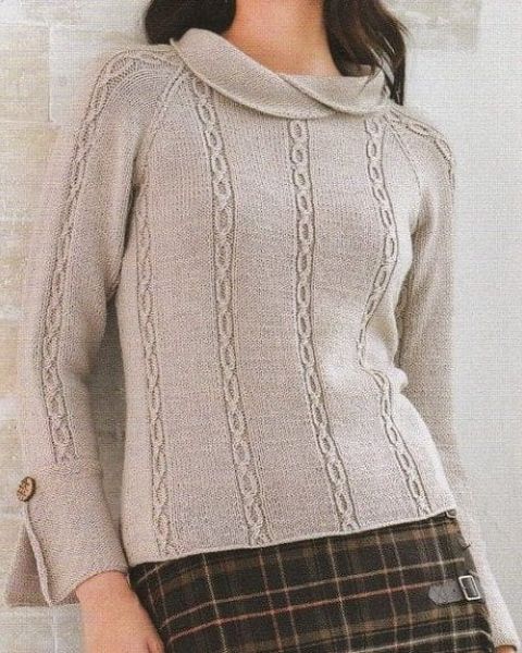 Woman's pullover