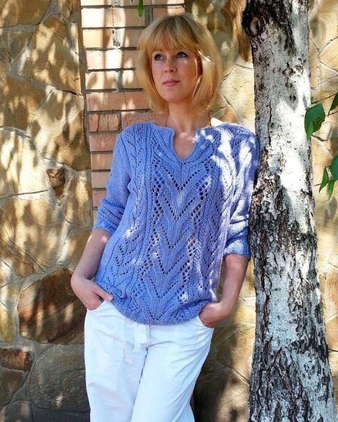 Pullover with Lace Patterns