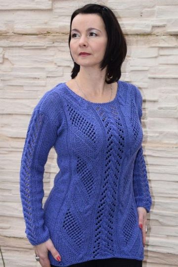 Long Pullover in Lace Panels