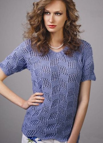 V-Neck Pullover in Checkered Pattern