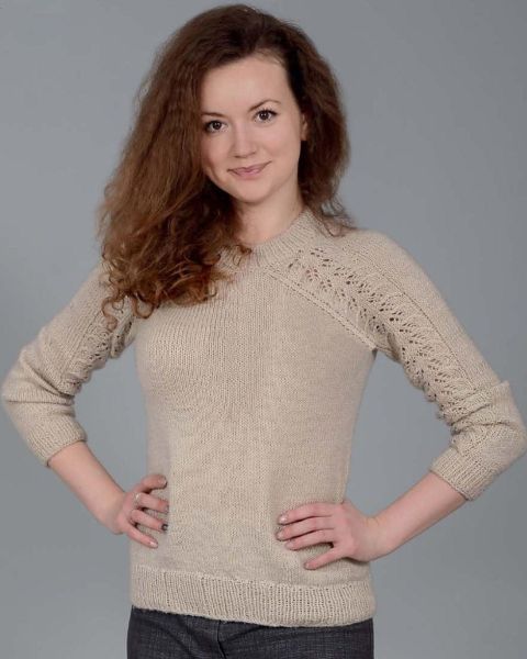 Pullover with Leaf Pattern