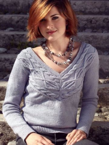 Yoke Pullover in Diamond Pattern