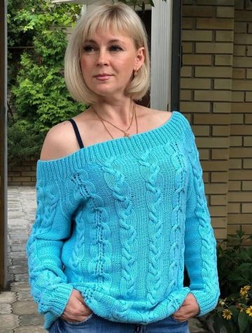 Turquoise Pullover with Cables