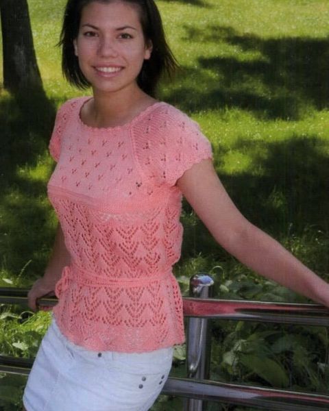 Short sleeve raglan pullover