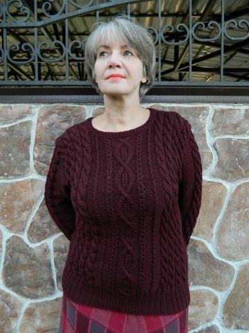 Pullover with Cables and Diamonds
