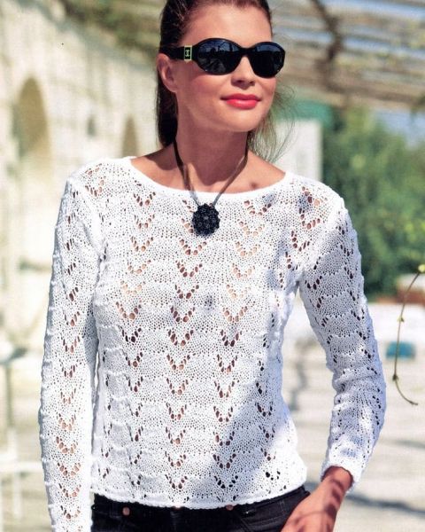 Pullover in Lace Pattern