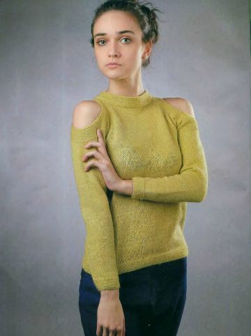 Open Shoulder Pullover