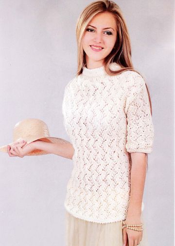 Pullover in Lace Pattern