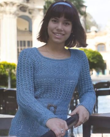Pullover with a Combination of Lace Patterns