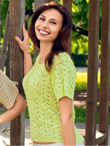 Lace Pullover with Short Sleeves