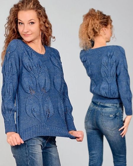 Pullover with Three-Dimensional Leaves