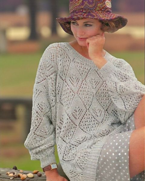 Pullover with Diamond Pattern