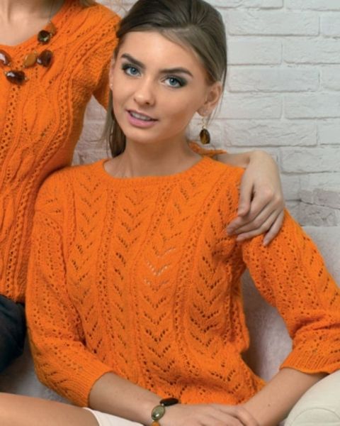 Pullover in Leaf Pattern