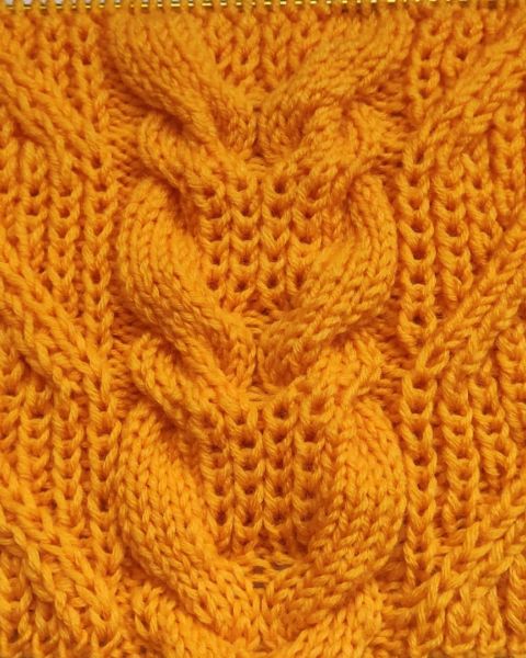 Half Brioche Stitch with Cable Knitting Pattern