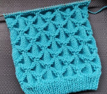 Embossed Diamonds Knit Stitch