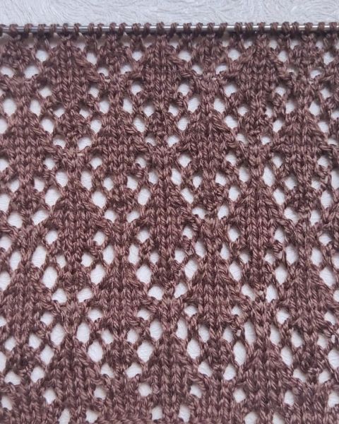 Lace Diamond Stitch Knitting Pattern