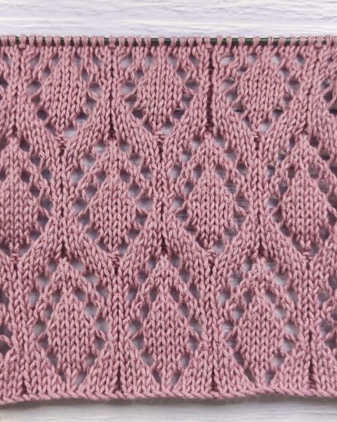 Lace Diamond Stitch Knitting Pattern