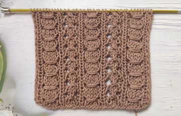 Textured Lace Stitch with Wrapped Vertical Lines