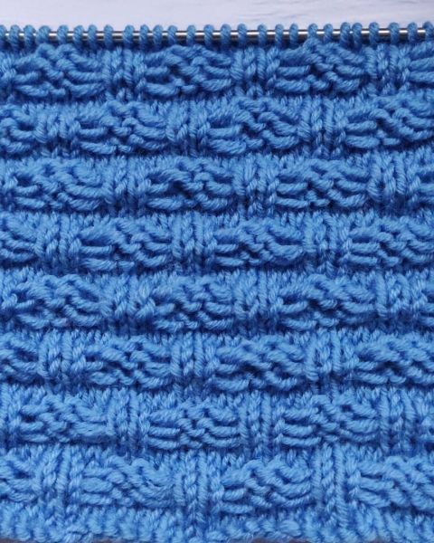 Relief Stripes Knitting Pattern