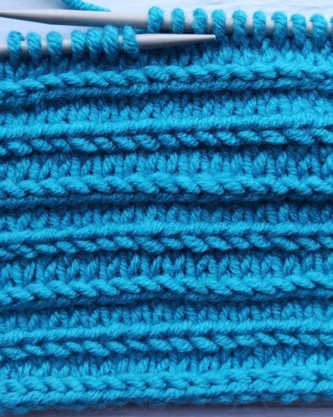 Relief Stripes Knitting Pattern