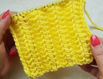Relief Stripe Knitting Pattern