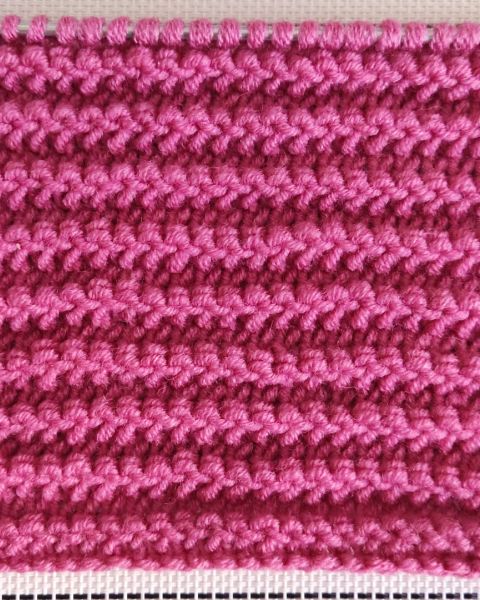 Relief Horizontal Stripes Knitting Pattern