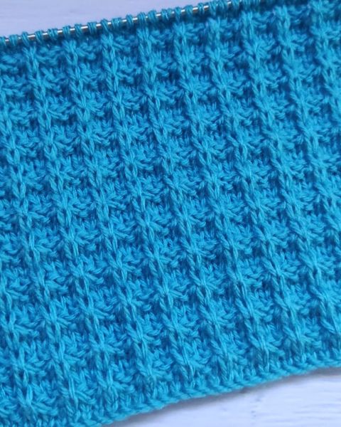 Simple and Easy Knitting Pattern