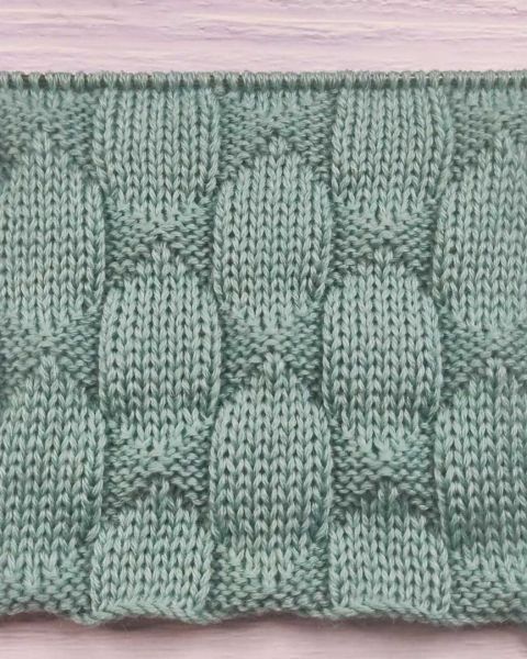 Textured Knitting Pattern with Knit and Purl Stitches