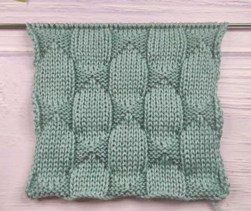 Textured Knitting Pattern with Knit and Purl Stitches