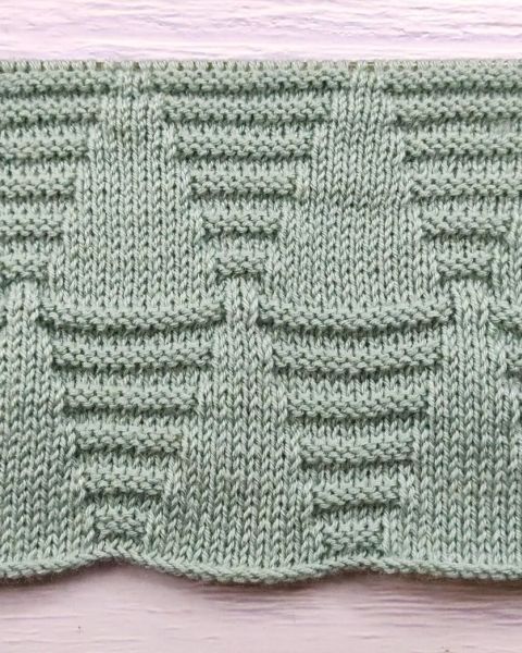 Relief Triangle Knitting Pattern