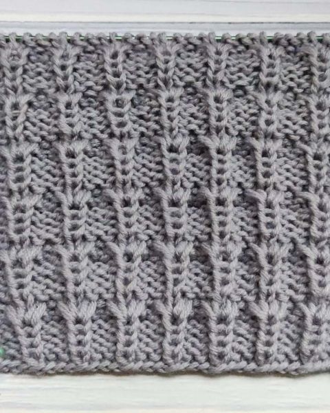 Relief Stripes Knitting Pattern