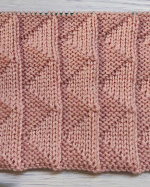 Triangles - Easy Knitting Pattern for Beginners