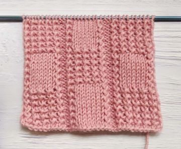 Knot Stitch in Squares Knitting Pattern