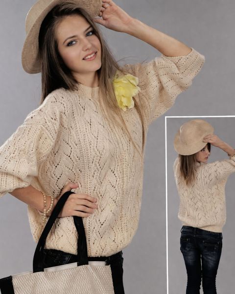 Sweater in Lace Pattern