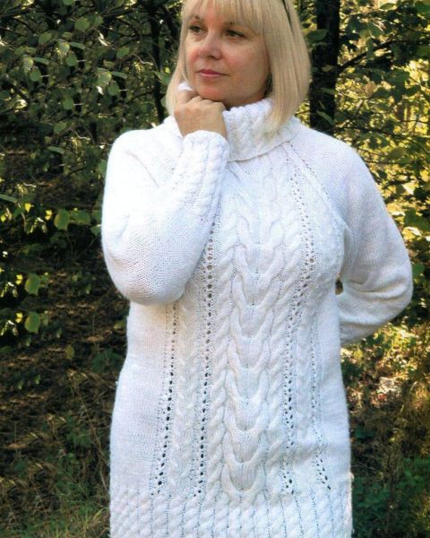 White Tunic Sweater in Cable Pattern