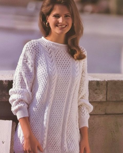 Sweater in Lace Pattern