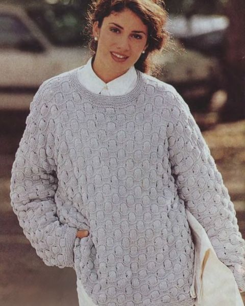 Sweater in Wavy Pattern