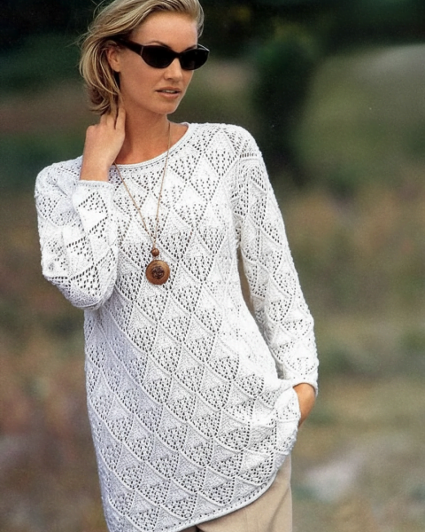 Sweater in Lace Diamond Pattern
