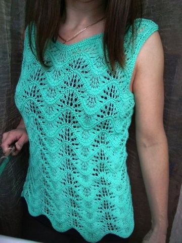 Top in Wavy Knit Pattern
