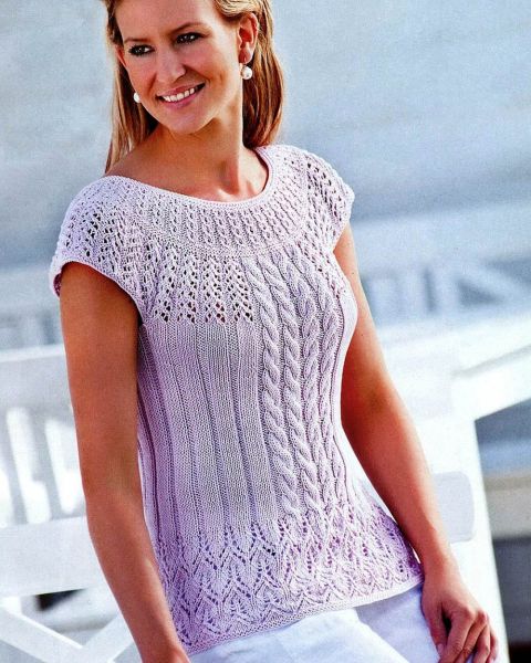 Pullover with Round Yoke