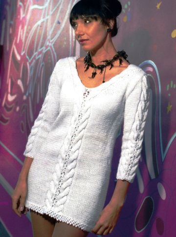 Tunic with center cable