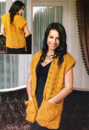Vest in Wavy Pattern