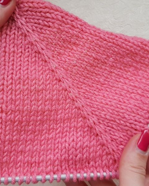 Raglan line from central stitch